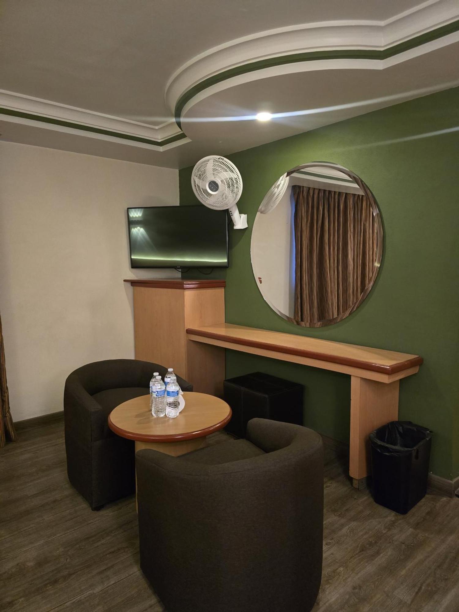 Hotel Y Villas Gran Via مدينة مكسيكو المظهر الخارجي الصورة
