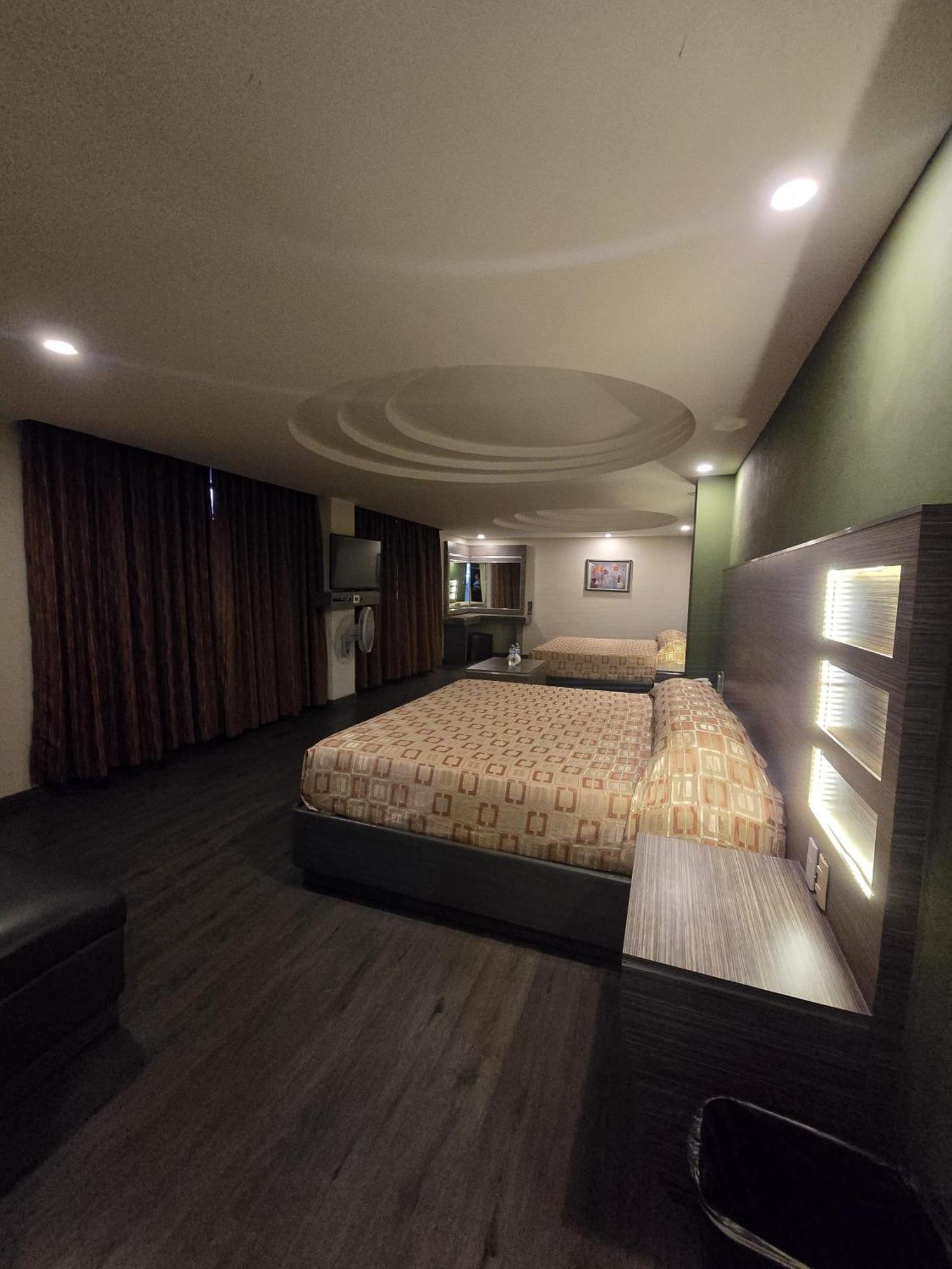 Hotel Y Villas Gran Via مدينة مكسيكو المظهر الخارجي الصورة