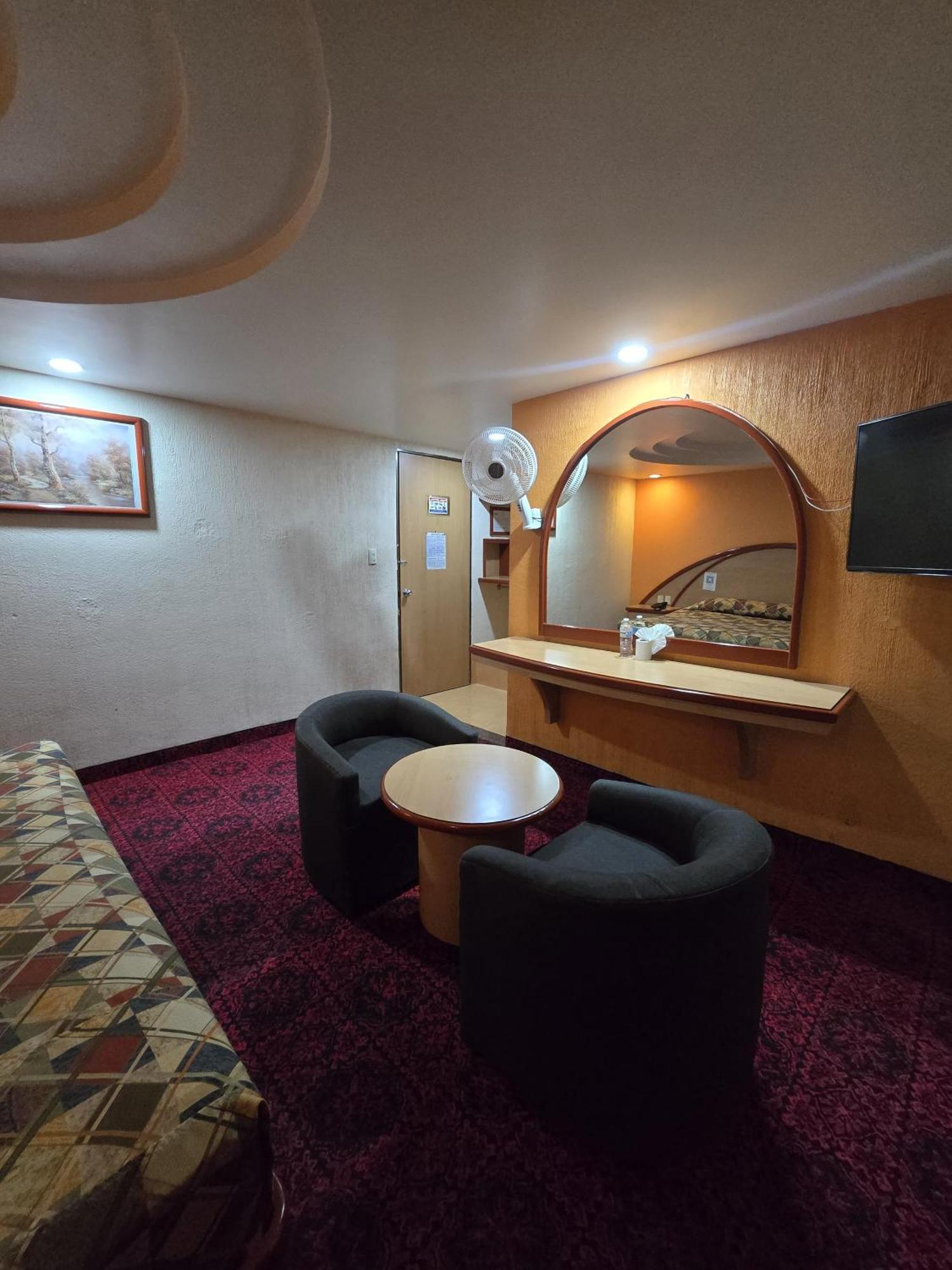 Hotel Y Villas Gran Via مدينة مكسيكو المظهر الخارجي الصورة